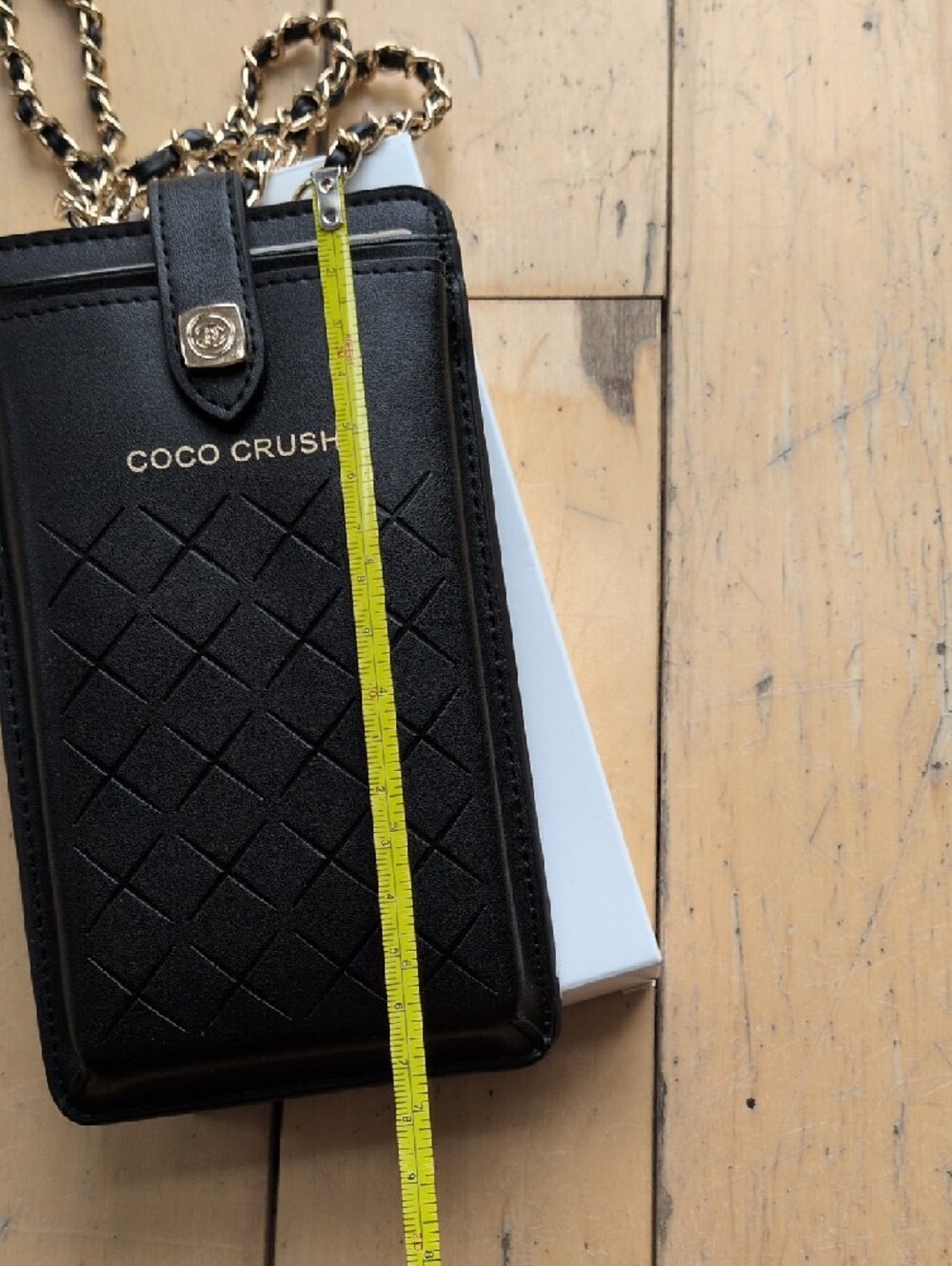 CHANEL Black Quilted Coco Crush Phone Crossbody with Gold Chain - Picture 5 of 6